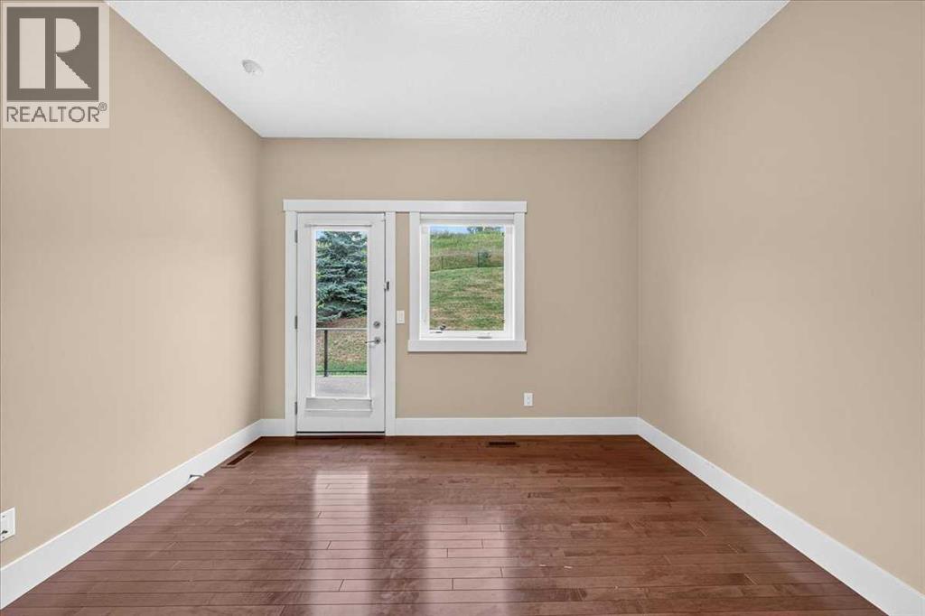 520 Rocky Vista Gardens NW - 35