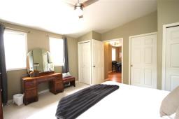90 1st Street Sw, Carman, MB R0G0J0 Photo 20