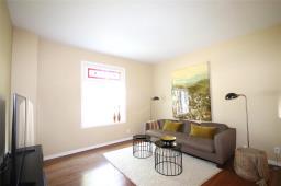 Sunroom - 90 1st Street Sw, Carman, MB R0G0J0 Photo 9