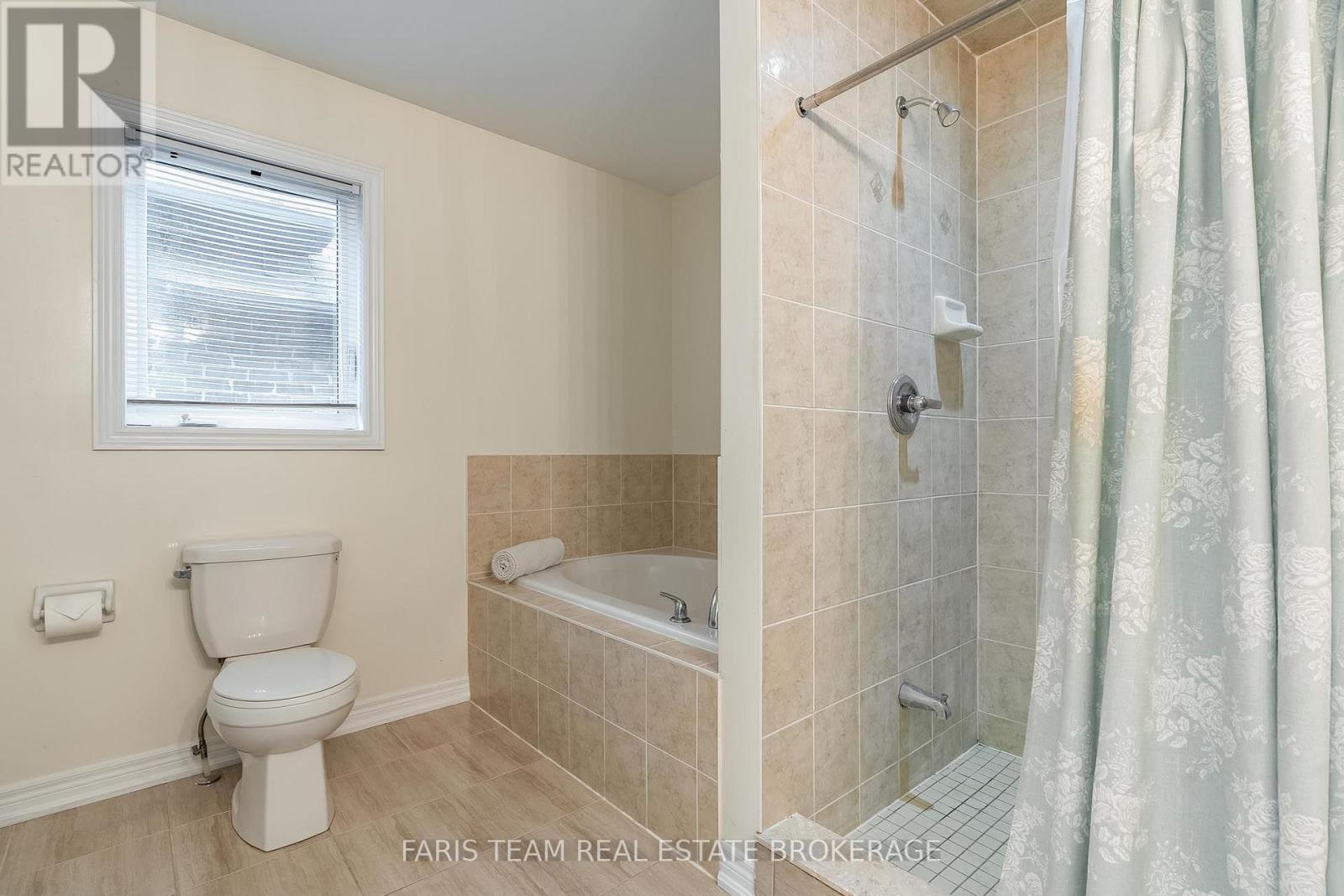 1284 HARRINGTON STREET - Image 24