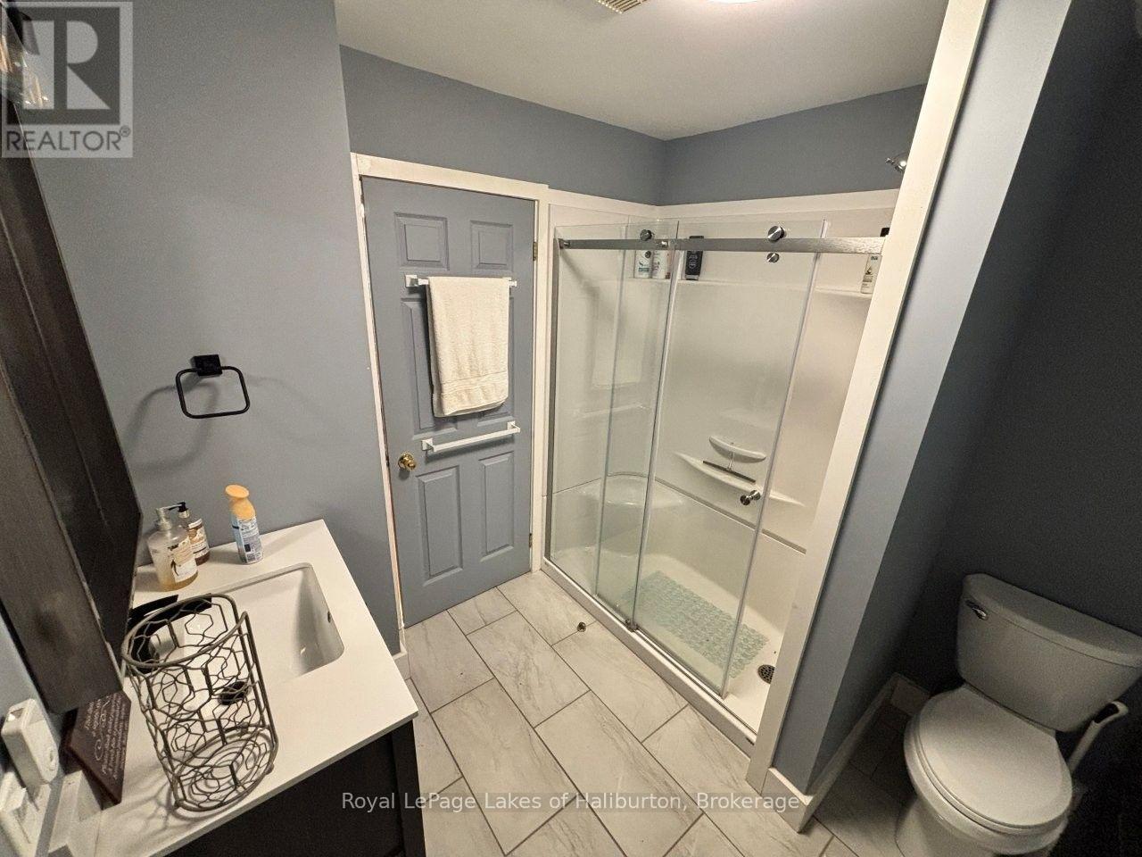 1214 HUBBARD & MONTGOMERY LANE - 30