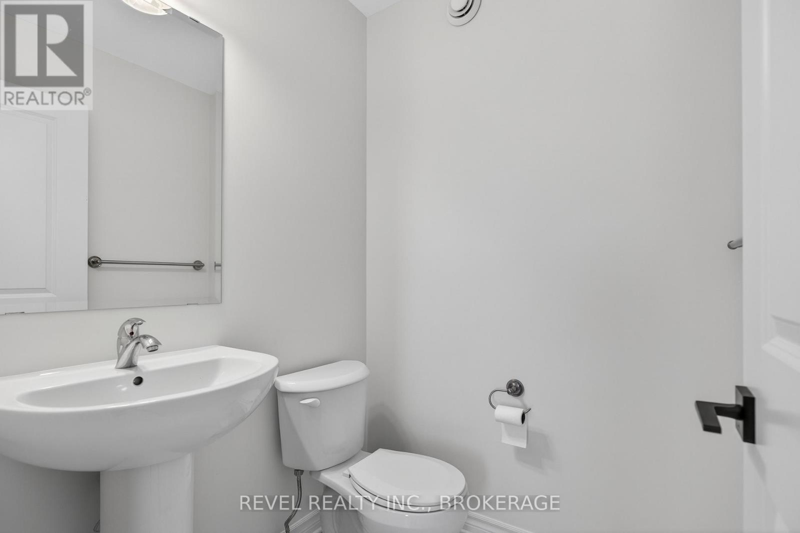 1415 DEMERS AVENUE, Kingston (East Gardiners Rd) — photo 7