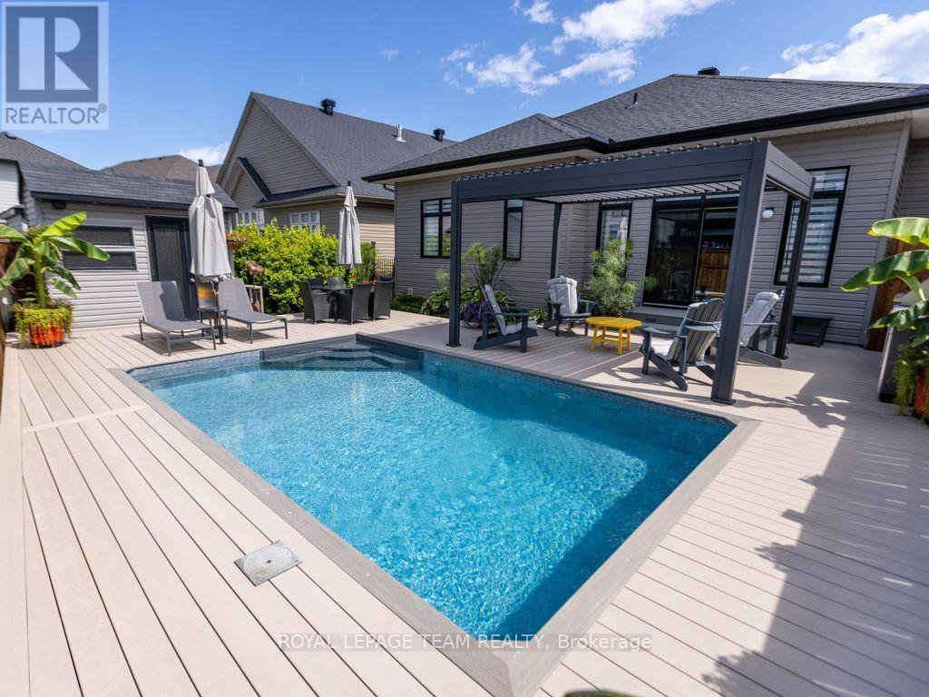 4 Bed, 3 Bath House for Sale in Ottawa – 729 CARNELIAN CRESCENT, Ottawa – MLS# X13748236 - Image 29