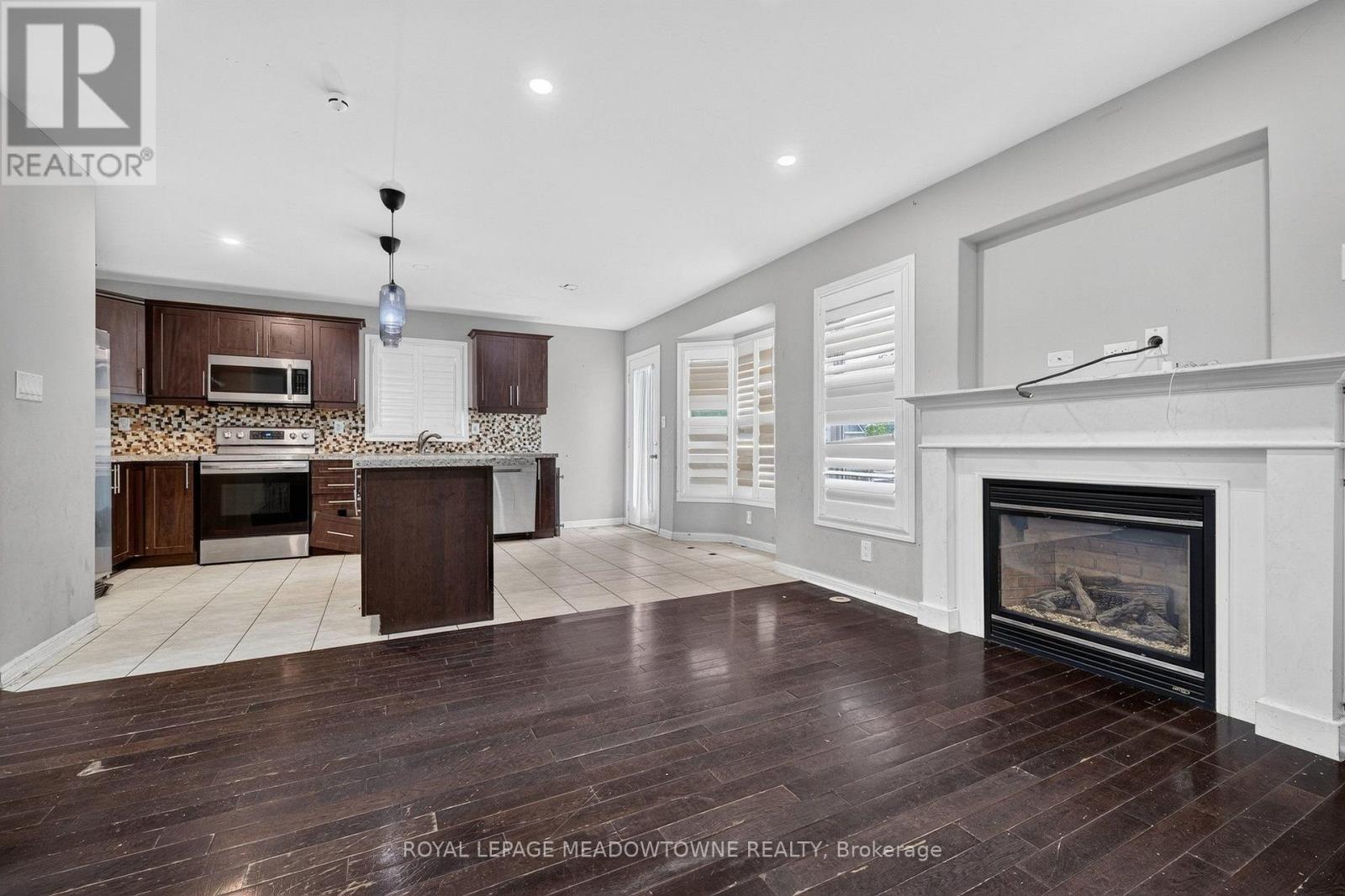928 RAFTIS CRESCENT - 14