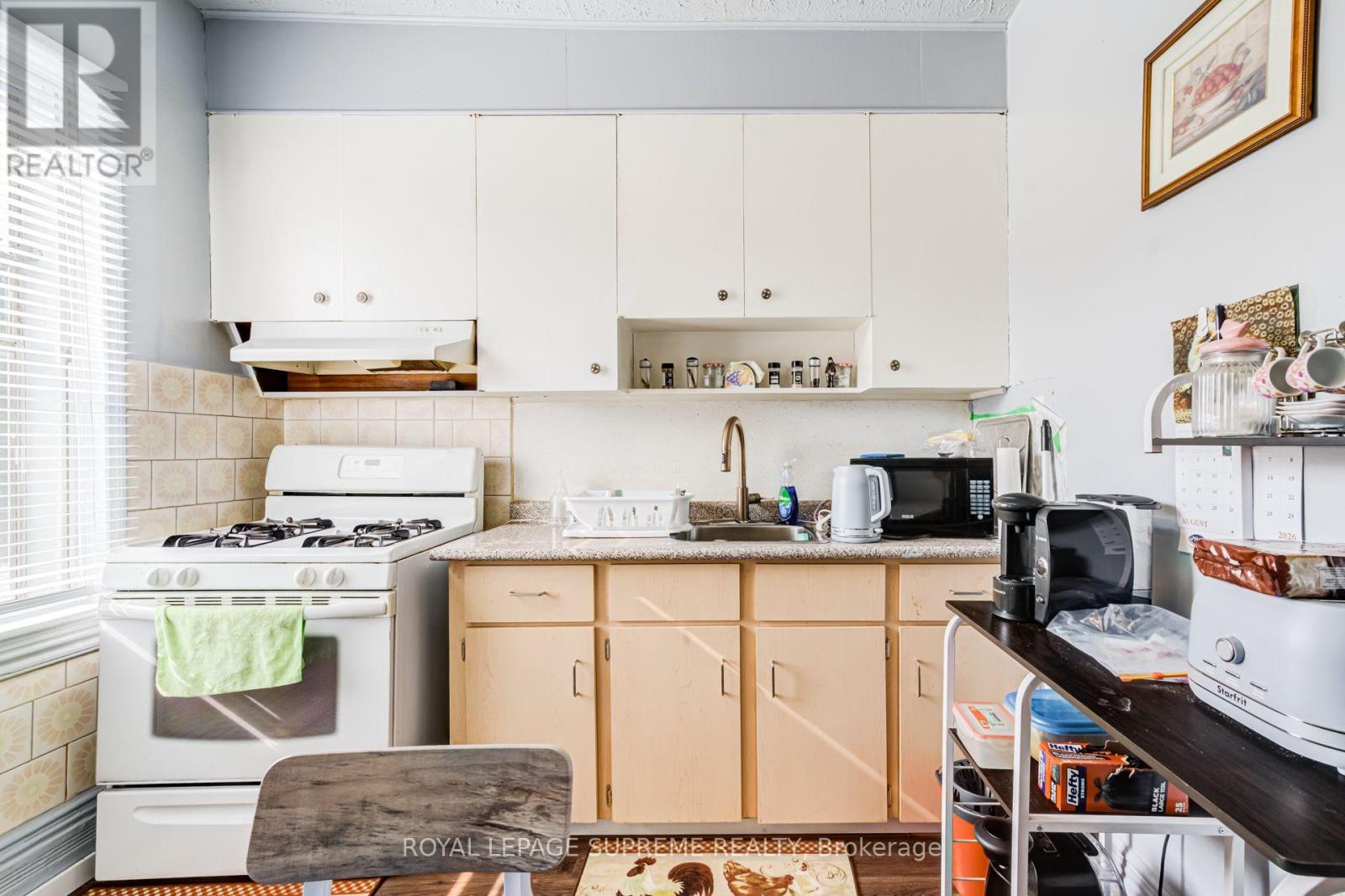 238 BROCK AVENUE - 29