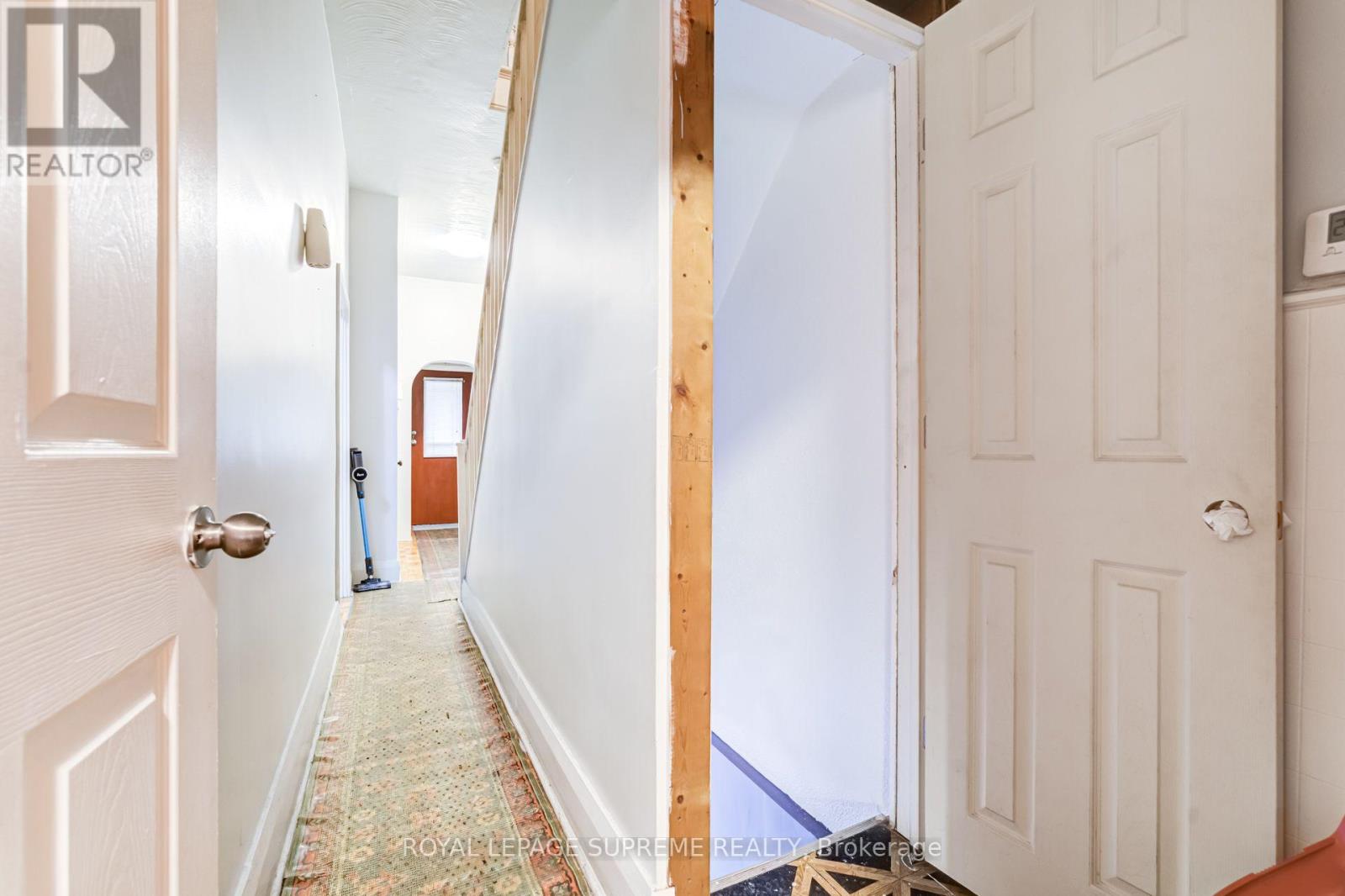 238 BROCK AVENUE - 32