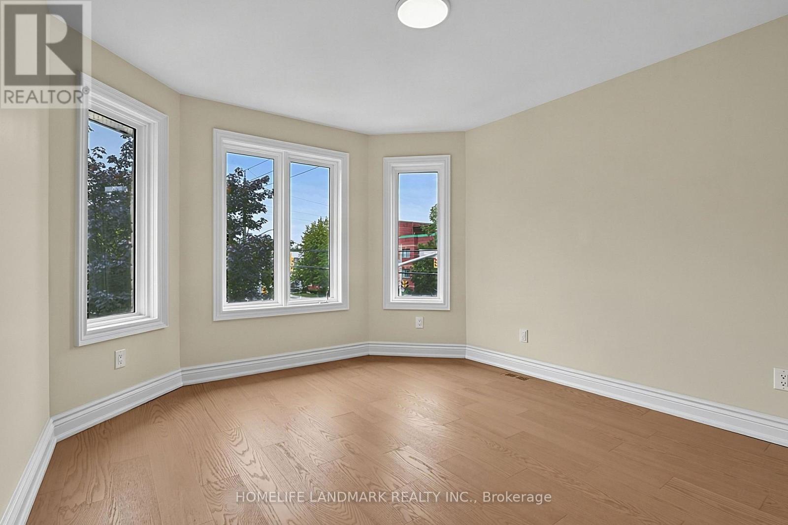 162 BYNG AVENUE - 29
