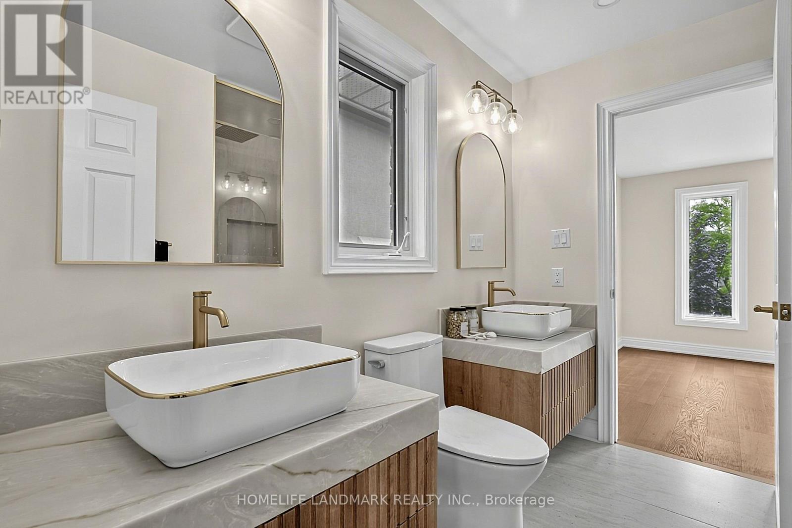 162 BYNG AVENUE - 32