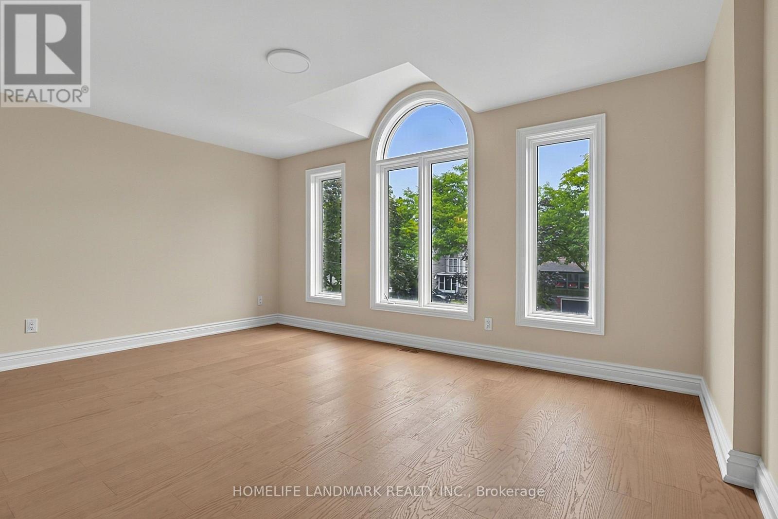 162 BYNG AVENUE - Image 33