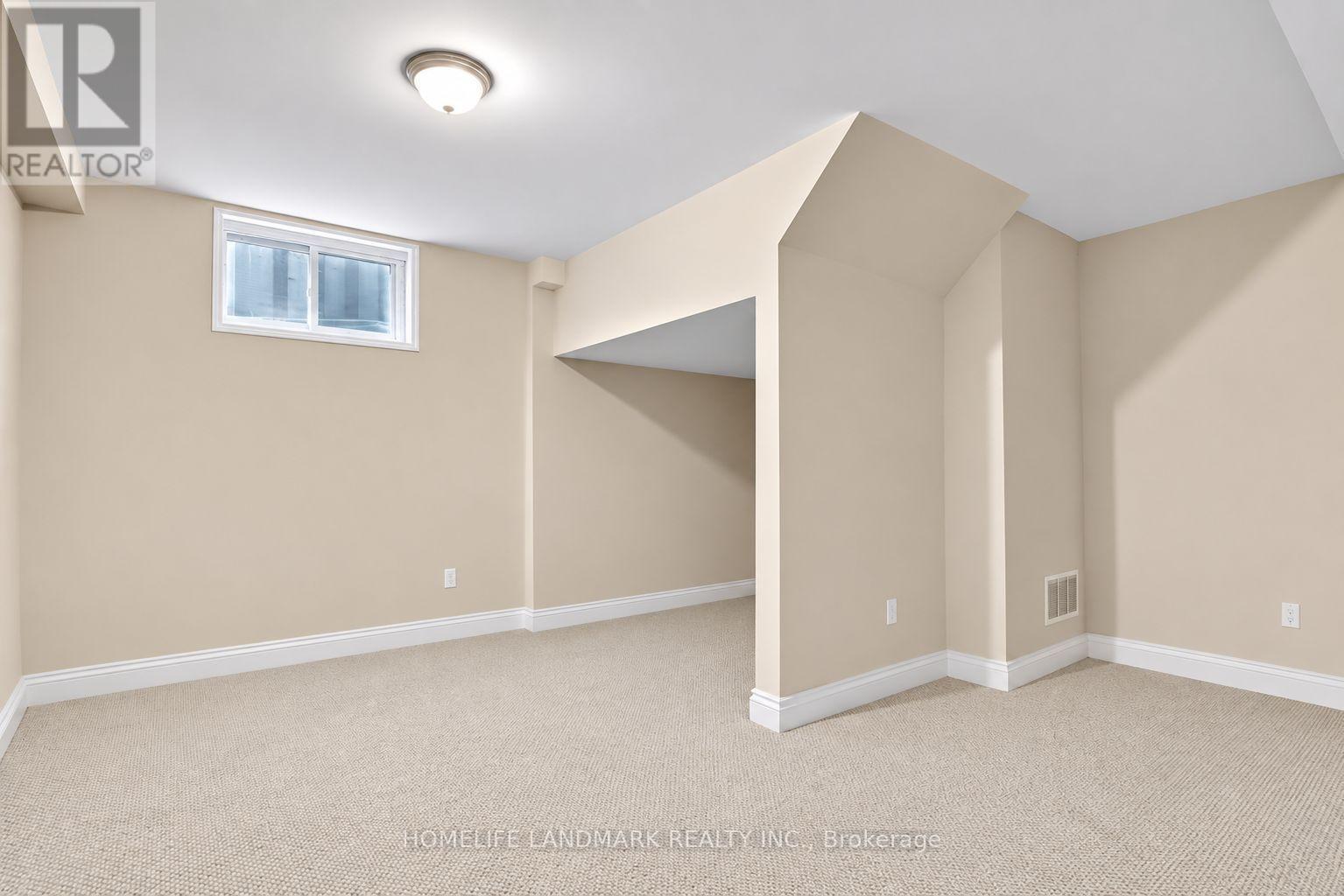 162 BYNG AVENUE - 40