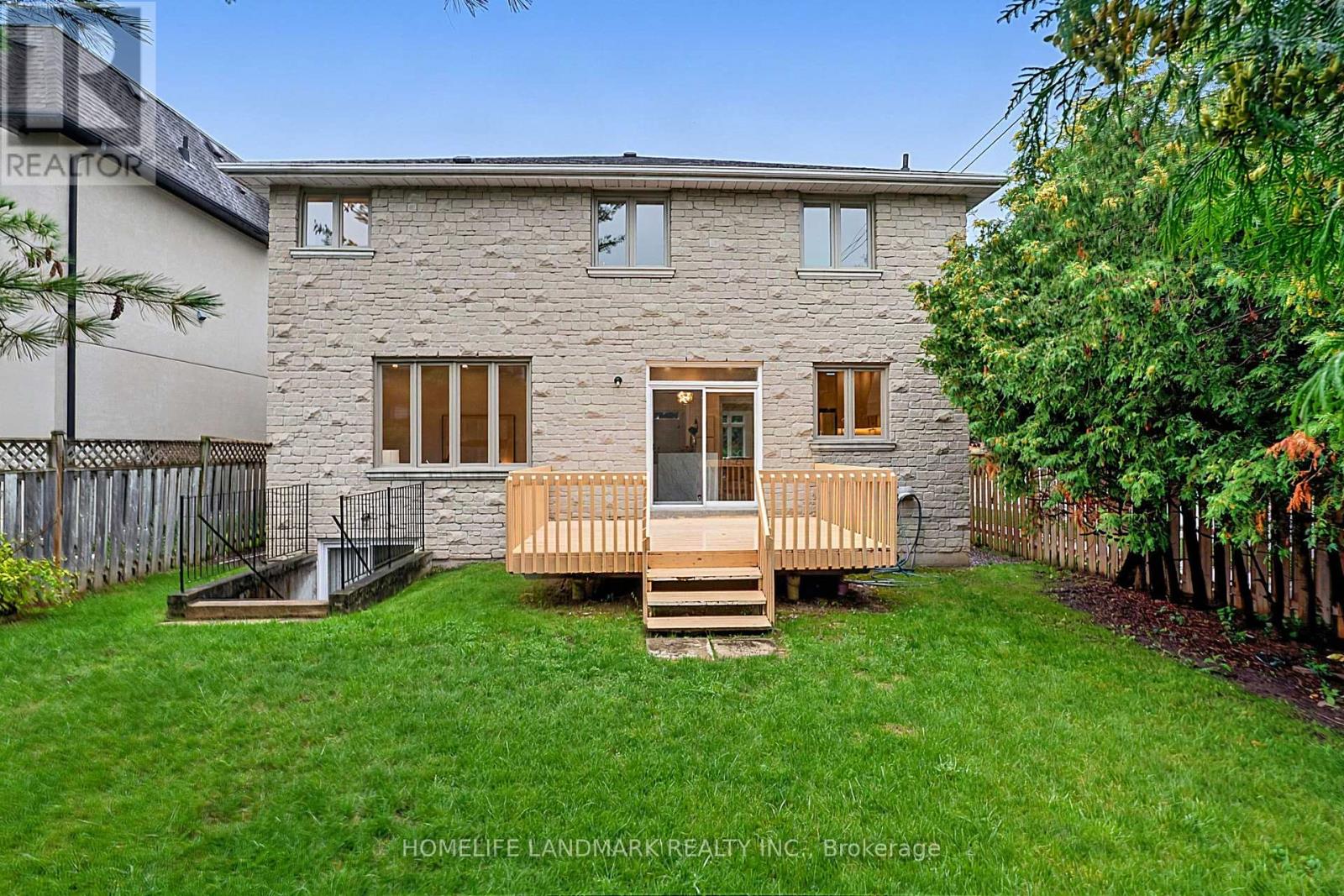 162 BYNG AVENUE - 42