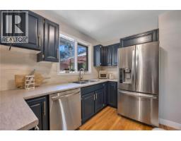 Entrance - 7487 Forest Turn Way, Lantzville, BC V0R2H0 Photo 12