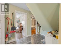 Bedroom 3 - 54 Chestnut Street E, St  Catharines, ON L2T1H1 Photo 12