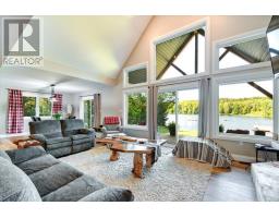 Foyer - 1144 Trinity Road, Highlands East, ON K0L2A0 Photo 6