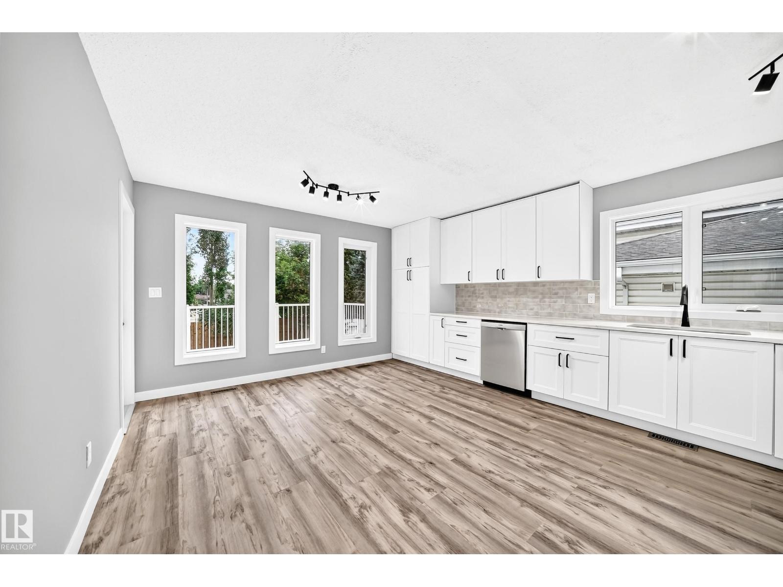 26 GREENRIDGE DR - 6