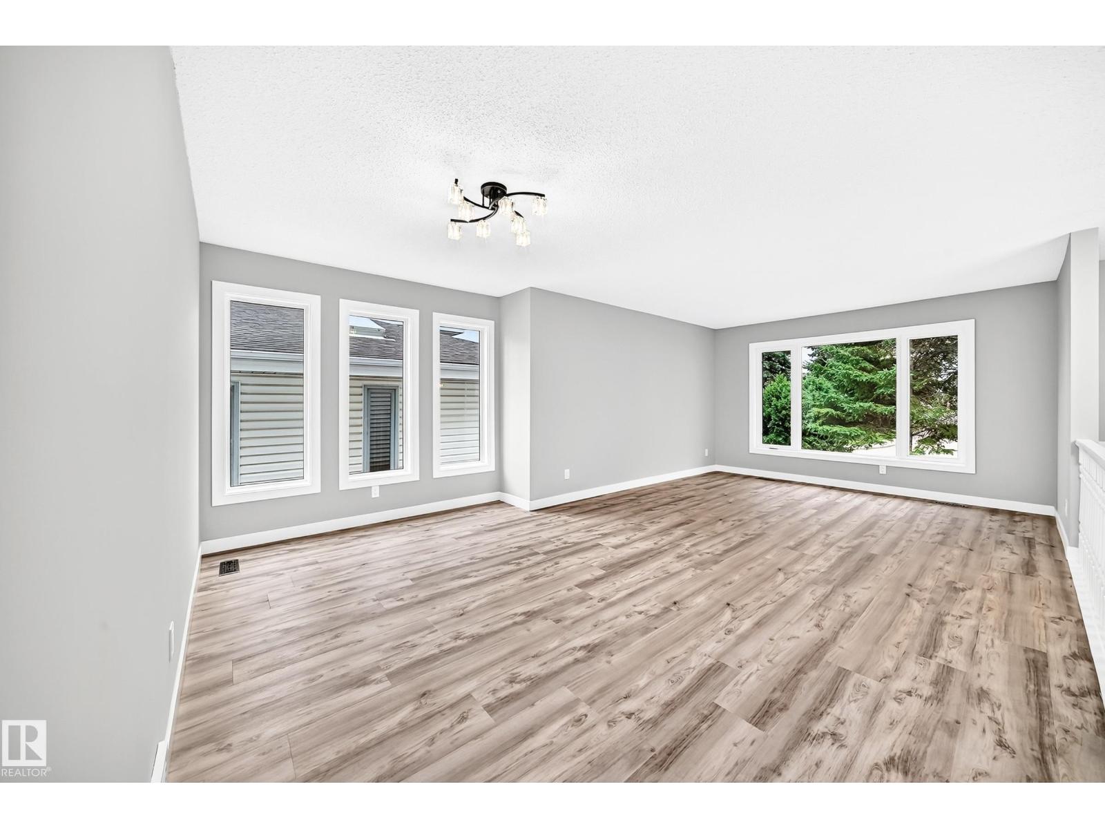 26 GREENRIDGE DR - 8