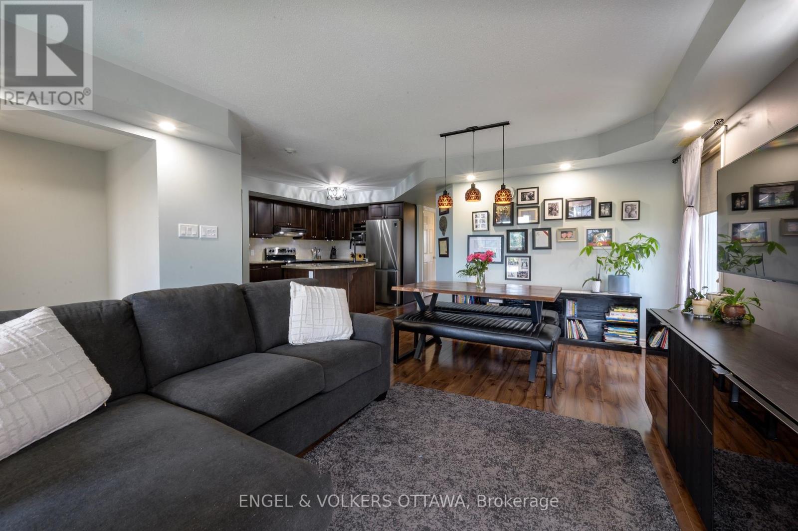 #7 50 BARNSTONE DRIVE - 15