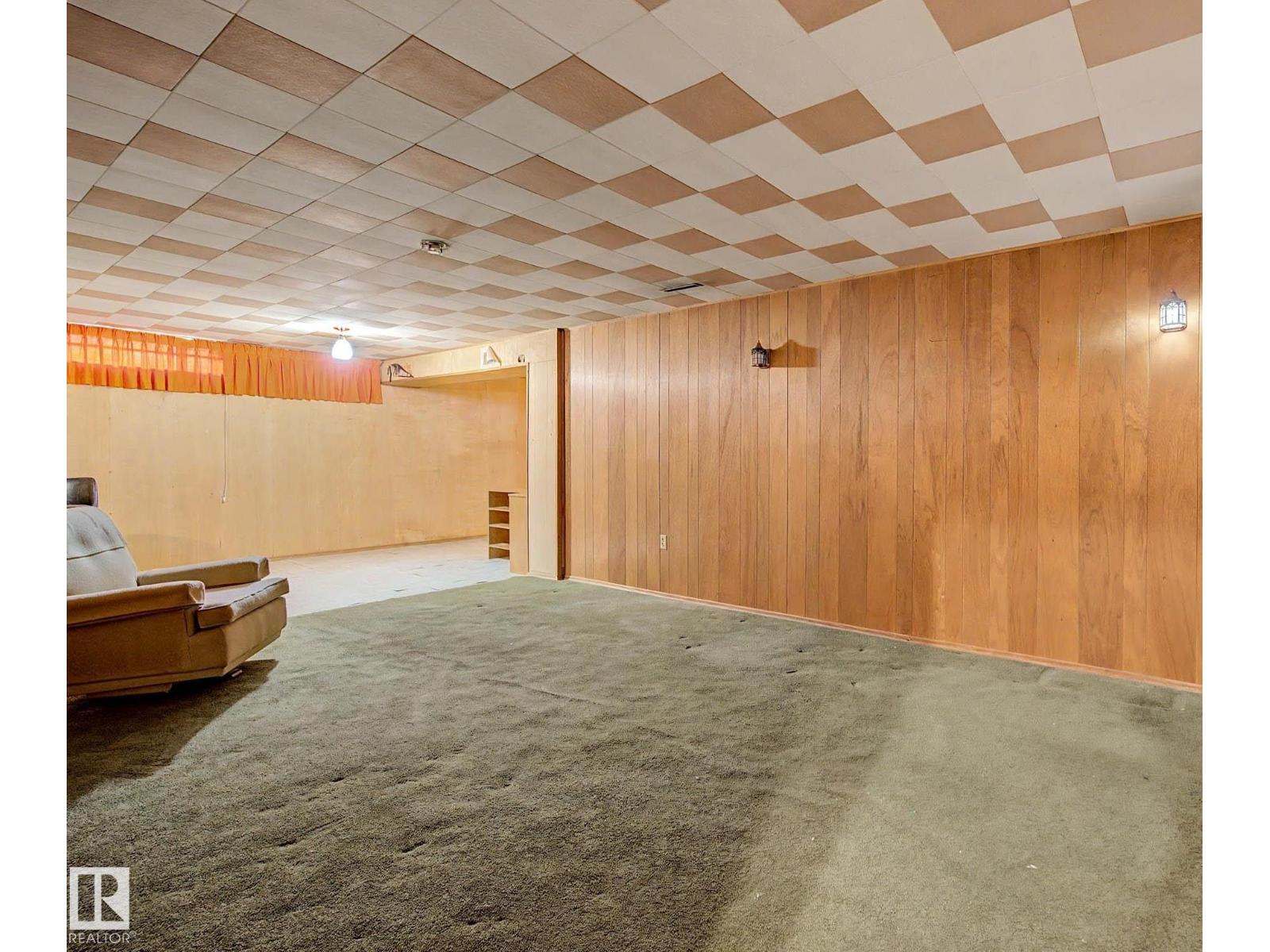 6720 95 AV NW - Image 20