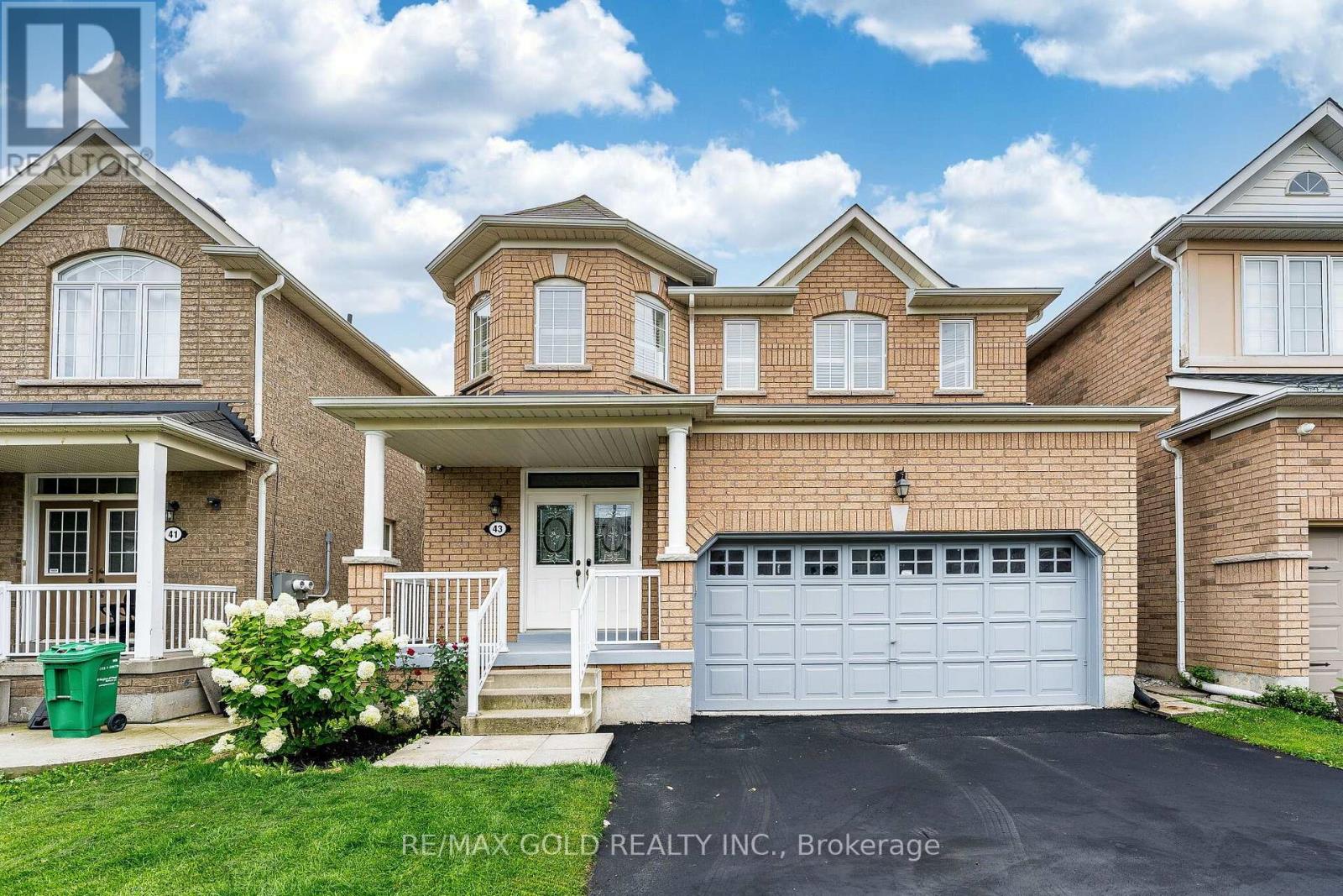 43 SPOTTED OWL CRESCENT - 2