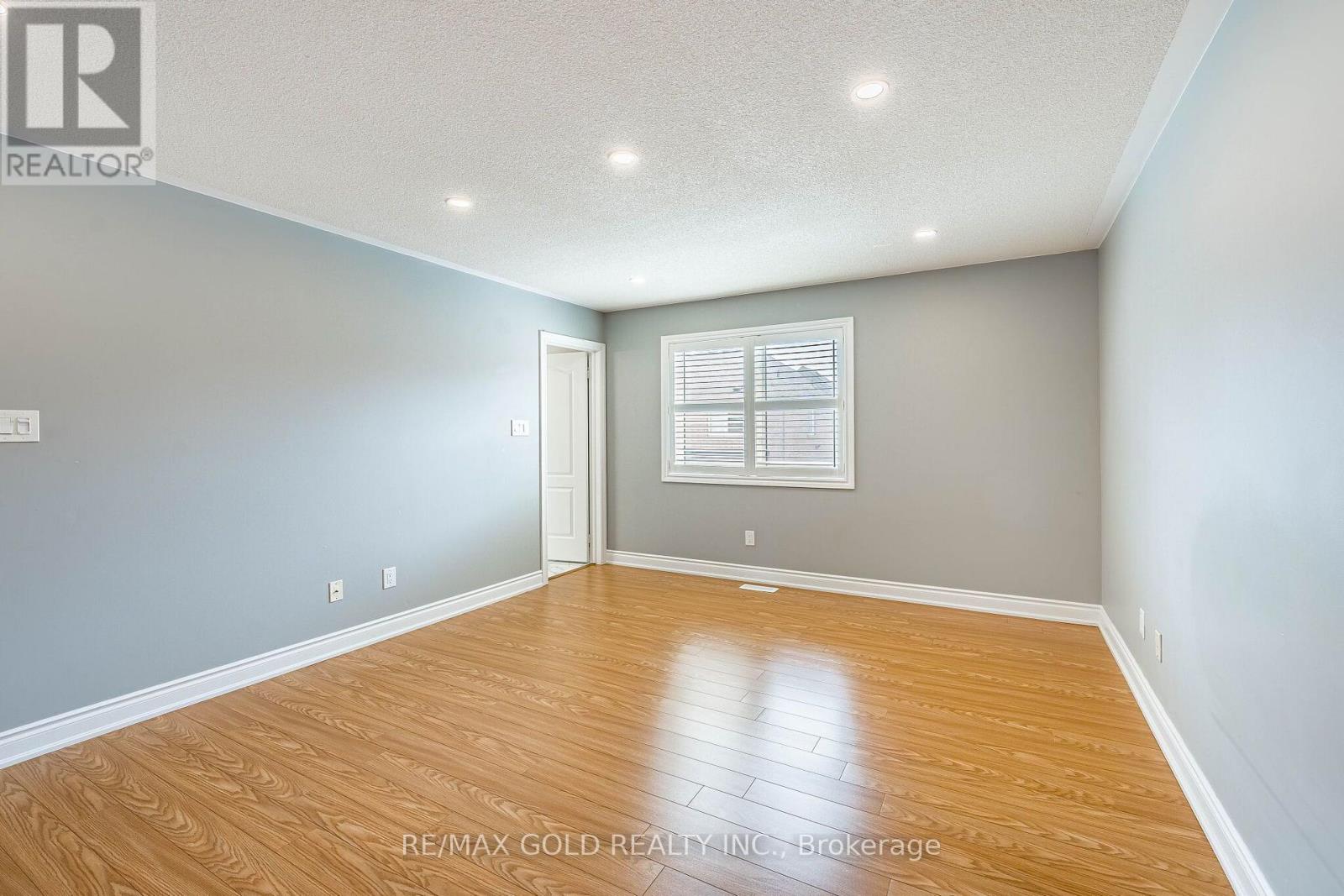 43 SPOTTED OWL CRESCENT - 21