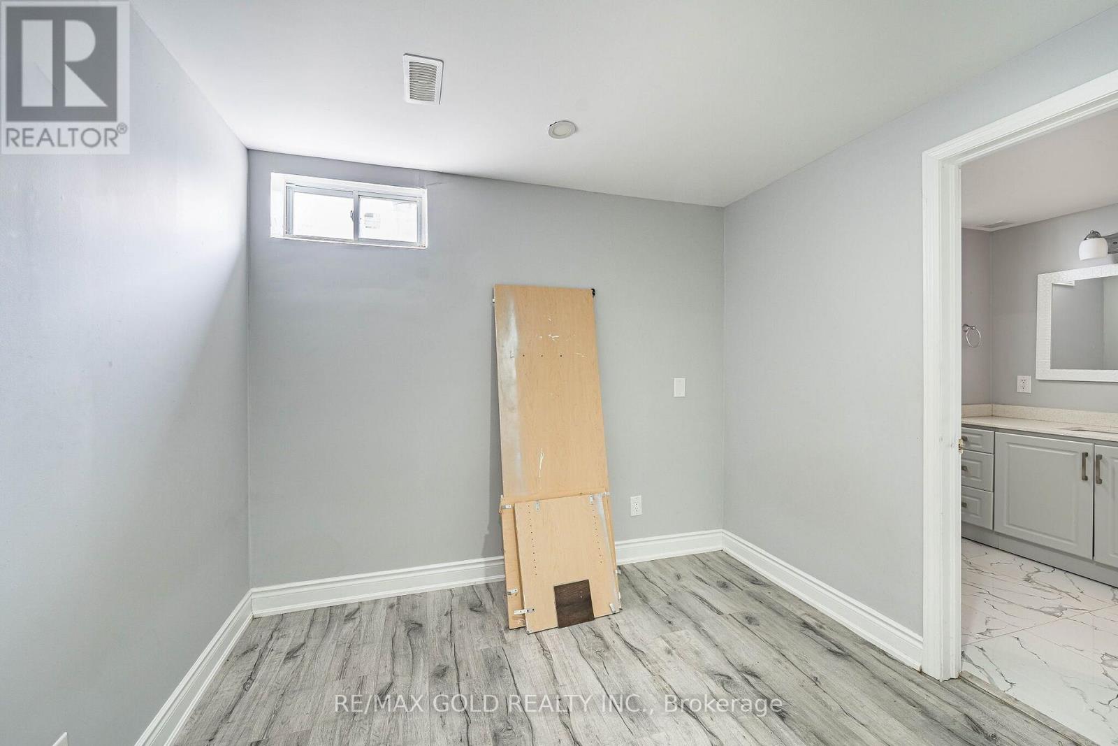 43 SPOTTED OWL CRESCENT - 34