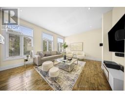 950 Fredonia Drive, Mississauga, ON L5C2W4 Photo 15