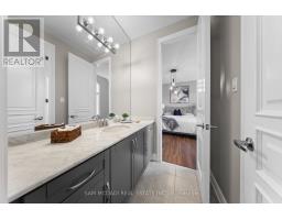 950 Fredonia Drive, Mississauga, ON L5C2W4 Photo 34