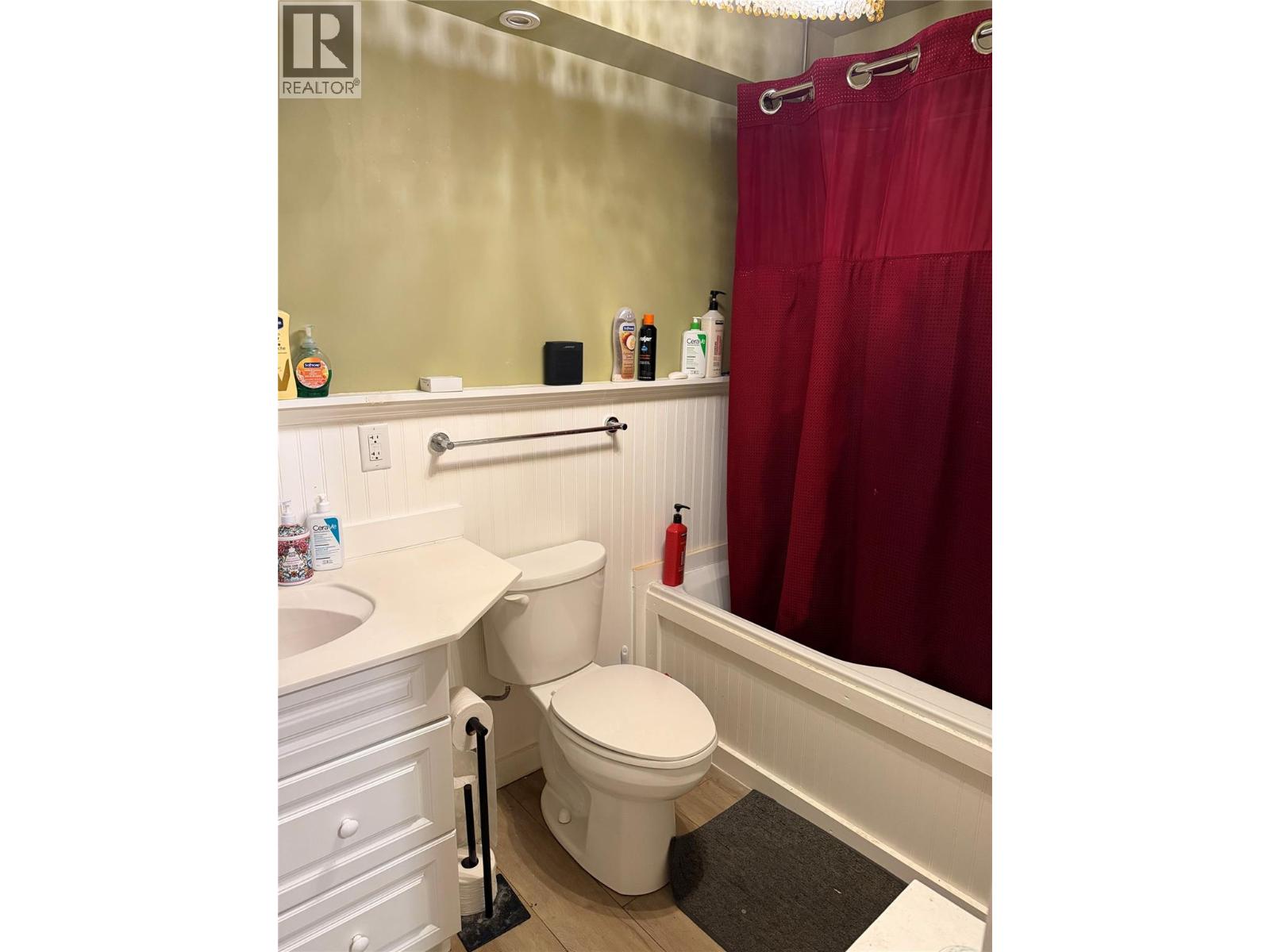 1 220 Prior Road South, Kelowna