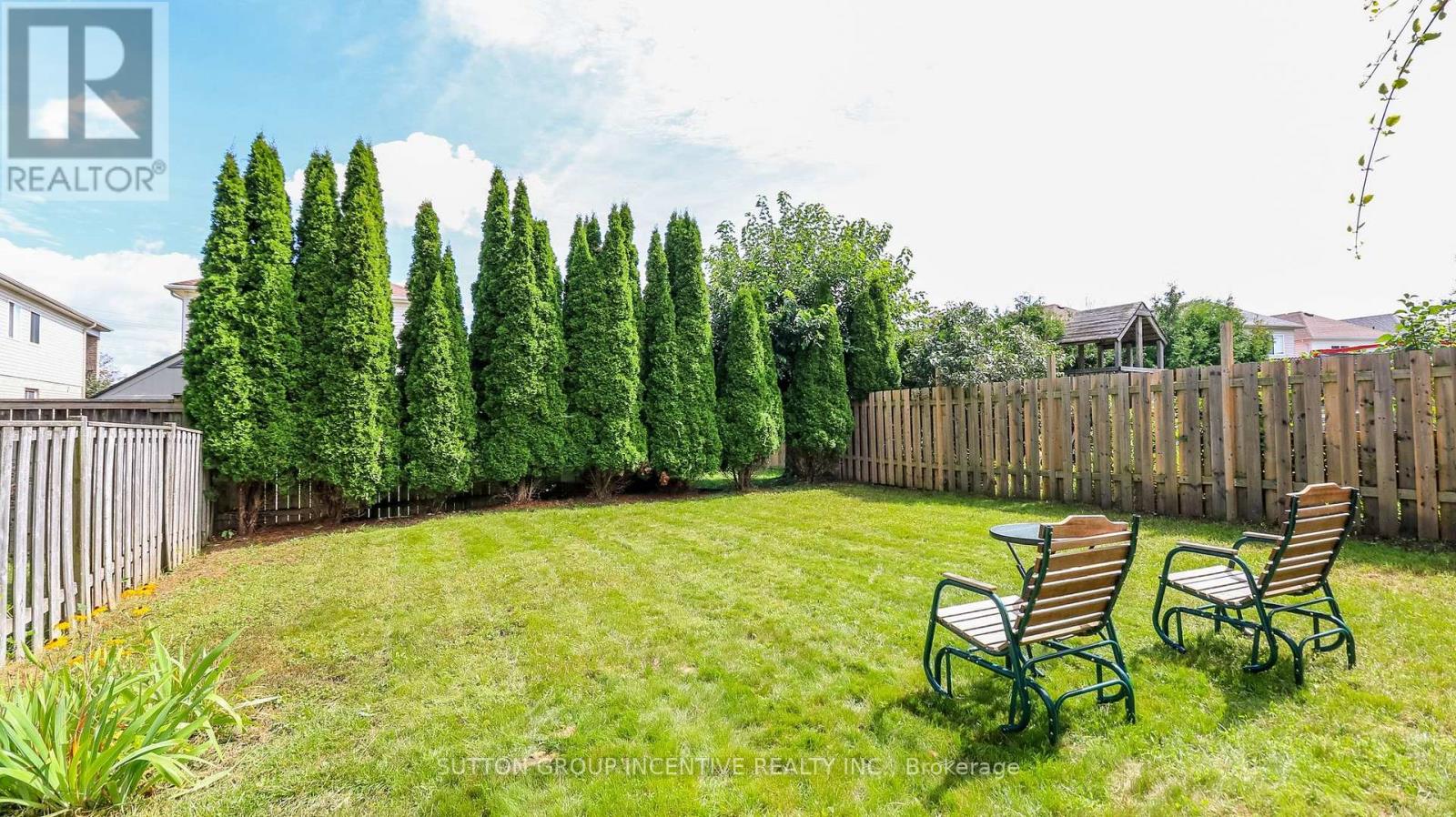 152 JULIA CRESCENT - 19
