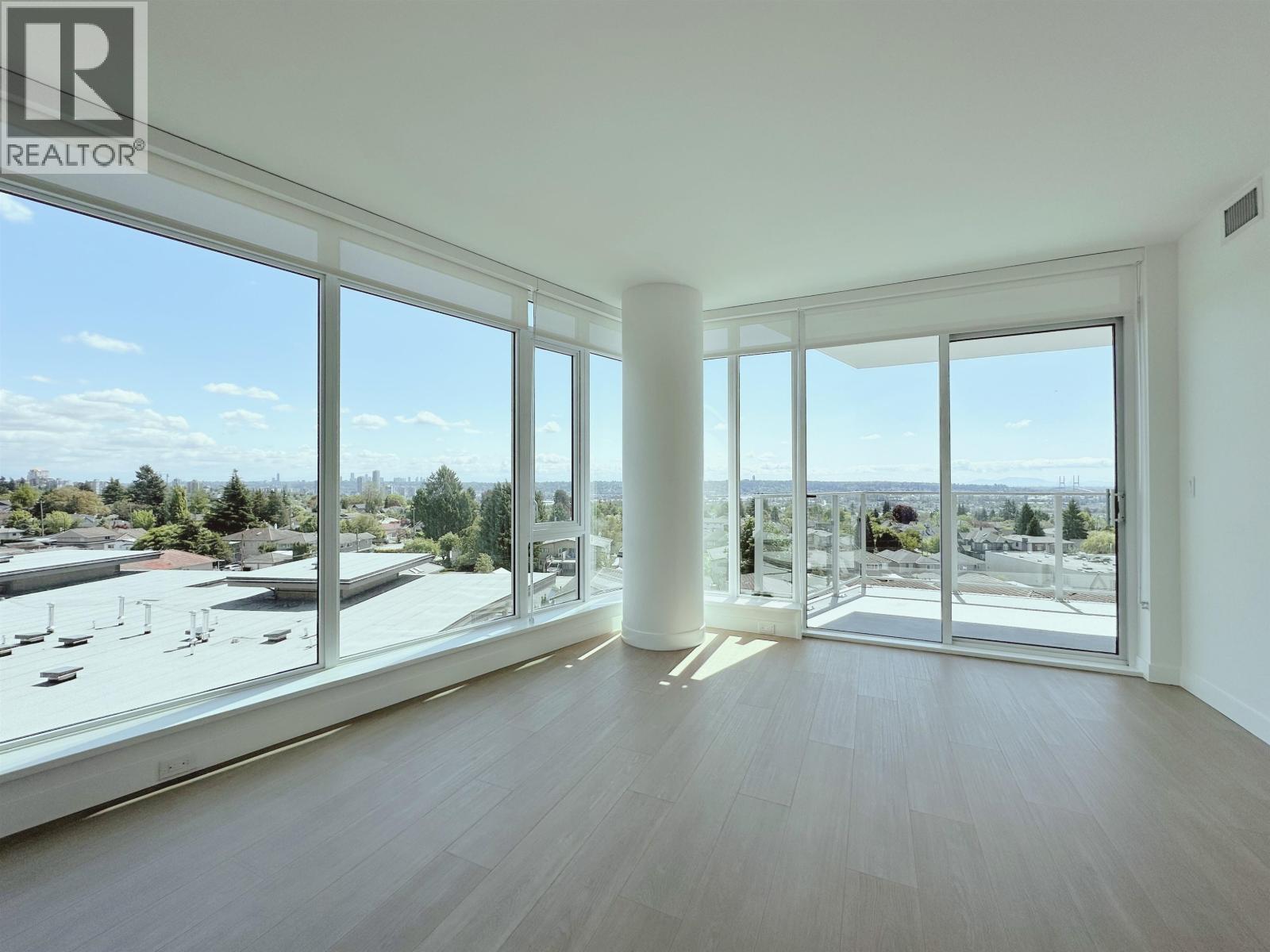 #601 7799 PARK CRESCENT, Burnaby, British Columbia, V3N0J7, Burnaby, British Columbia — photo 4 of 5
