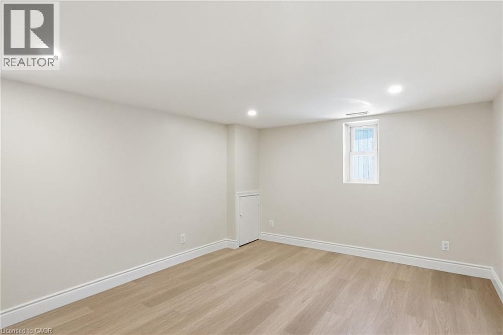 894 Garth Street — photo 26