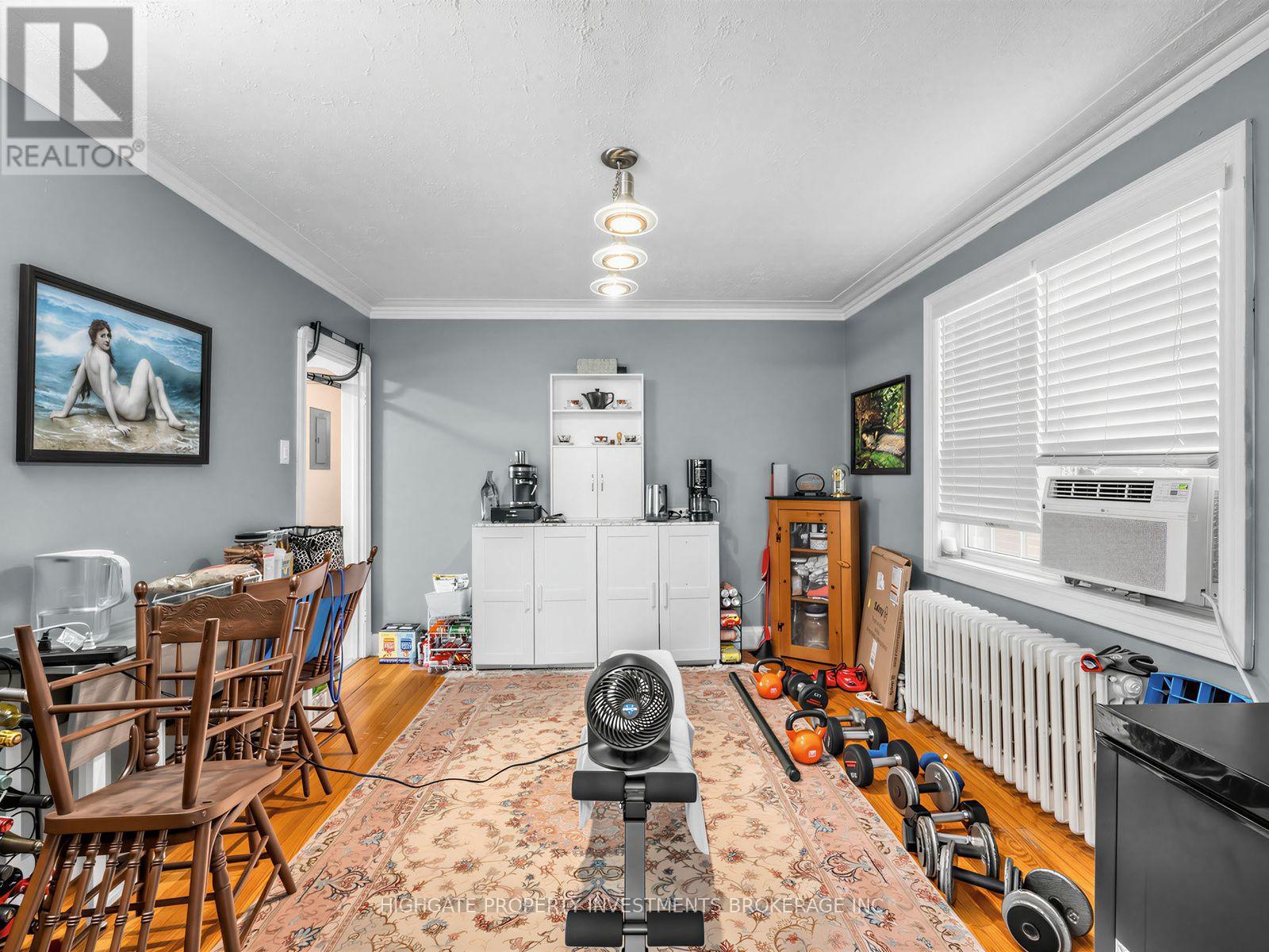 981 AVENUE ROAD - 23