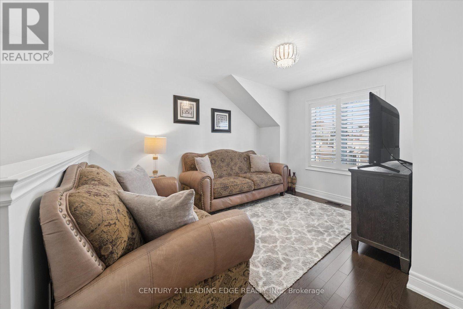 109 BEN SINCLAIR AVENUE - 31