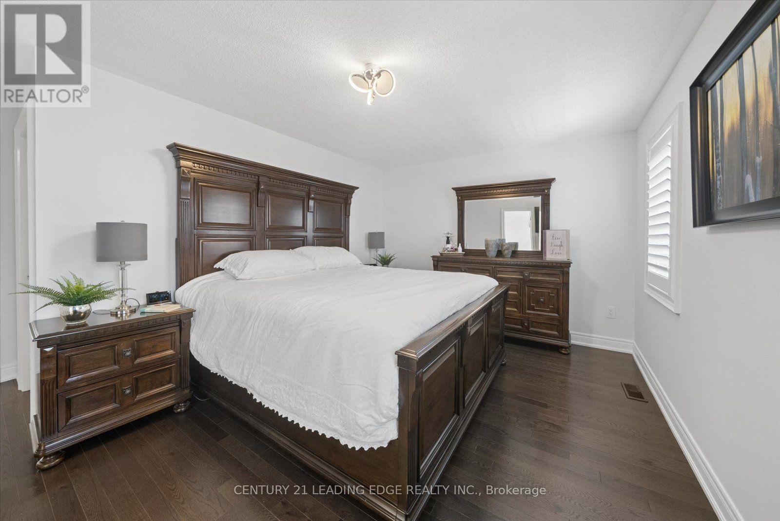 109 BEN SINCLAIR AVENUE - 33