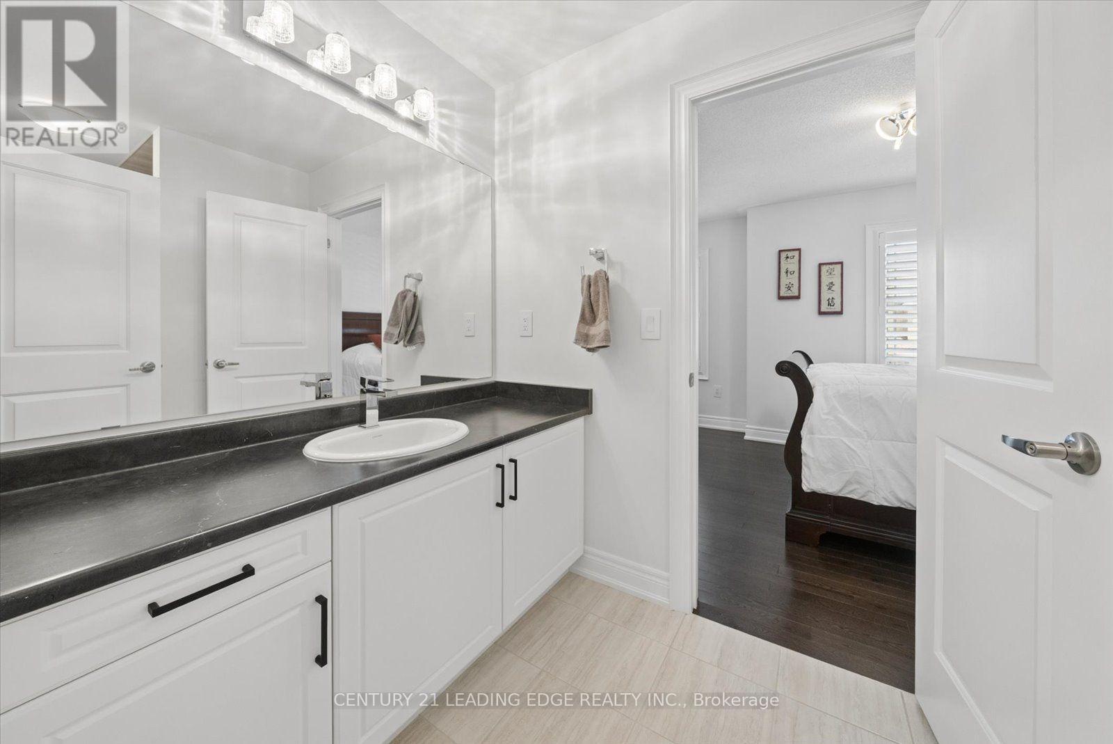 109 BEN SINCLAIR AVENUE - 39