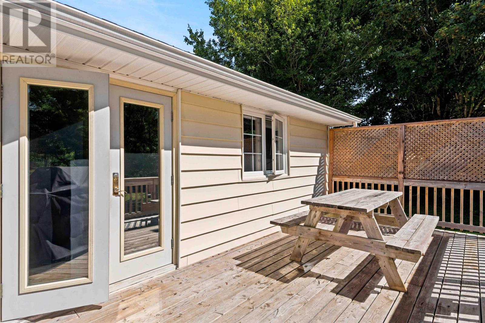 223 Centennial Drive - Image 20
