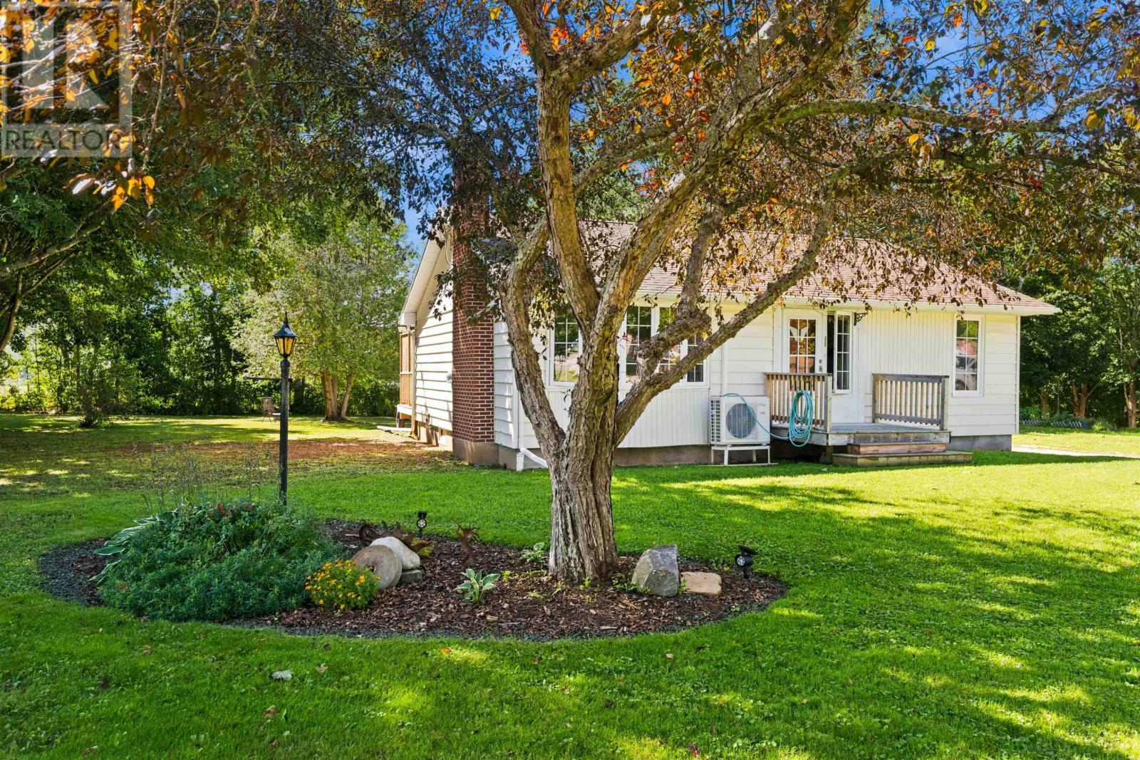 223 Centennial Drive - 4