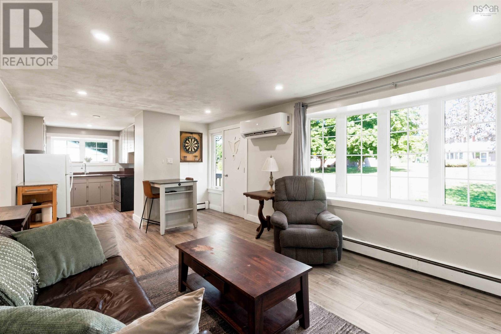 223 Centennial Drive - 7