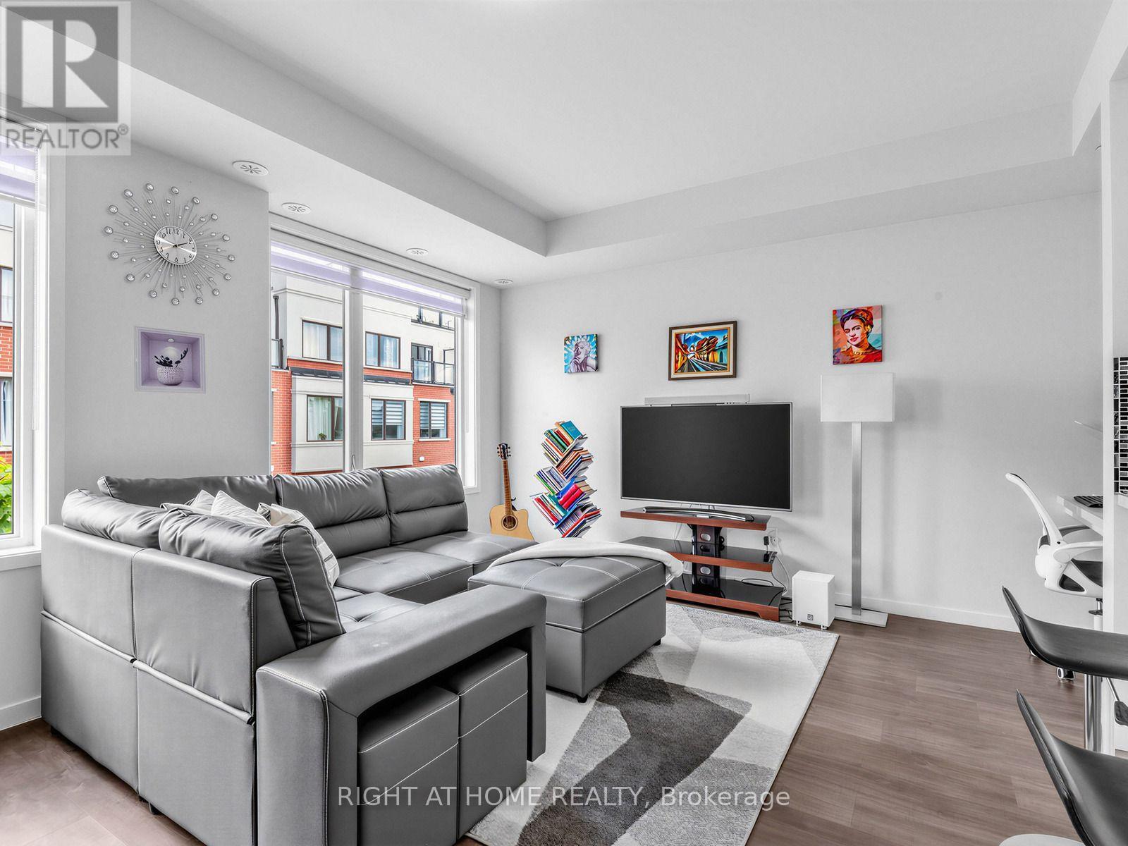 86 - 400 ALEX GARDNER CIRCLE, Aurora (Aurora Village) — photo 3