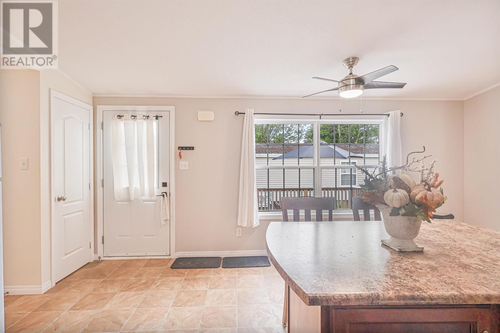36 Amber Avenue - 10