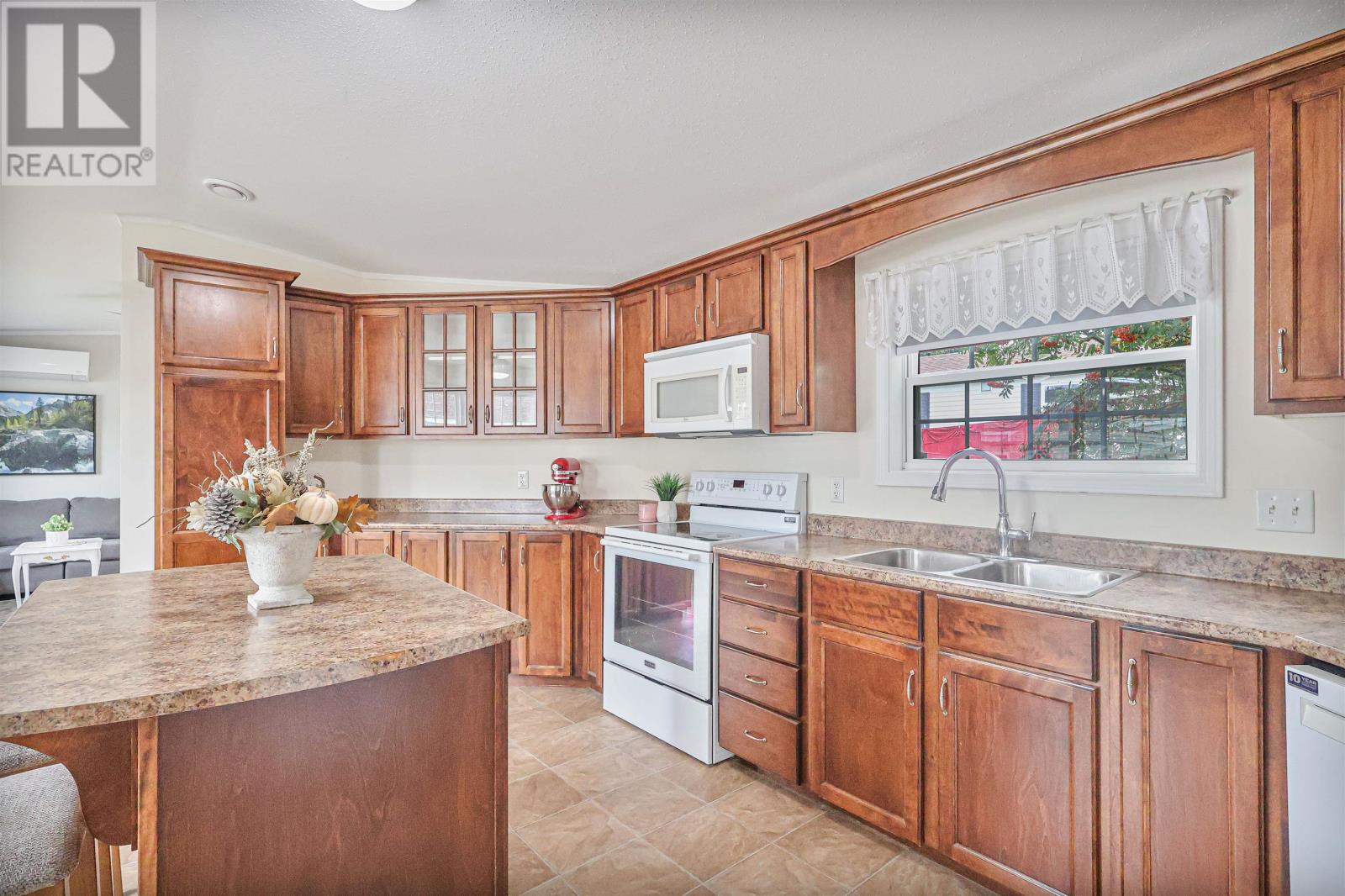 36 Amber Avenue - 16