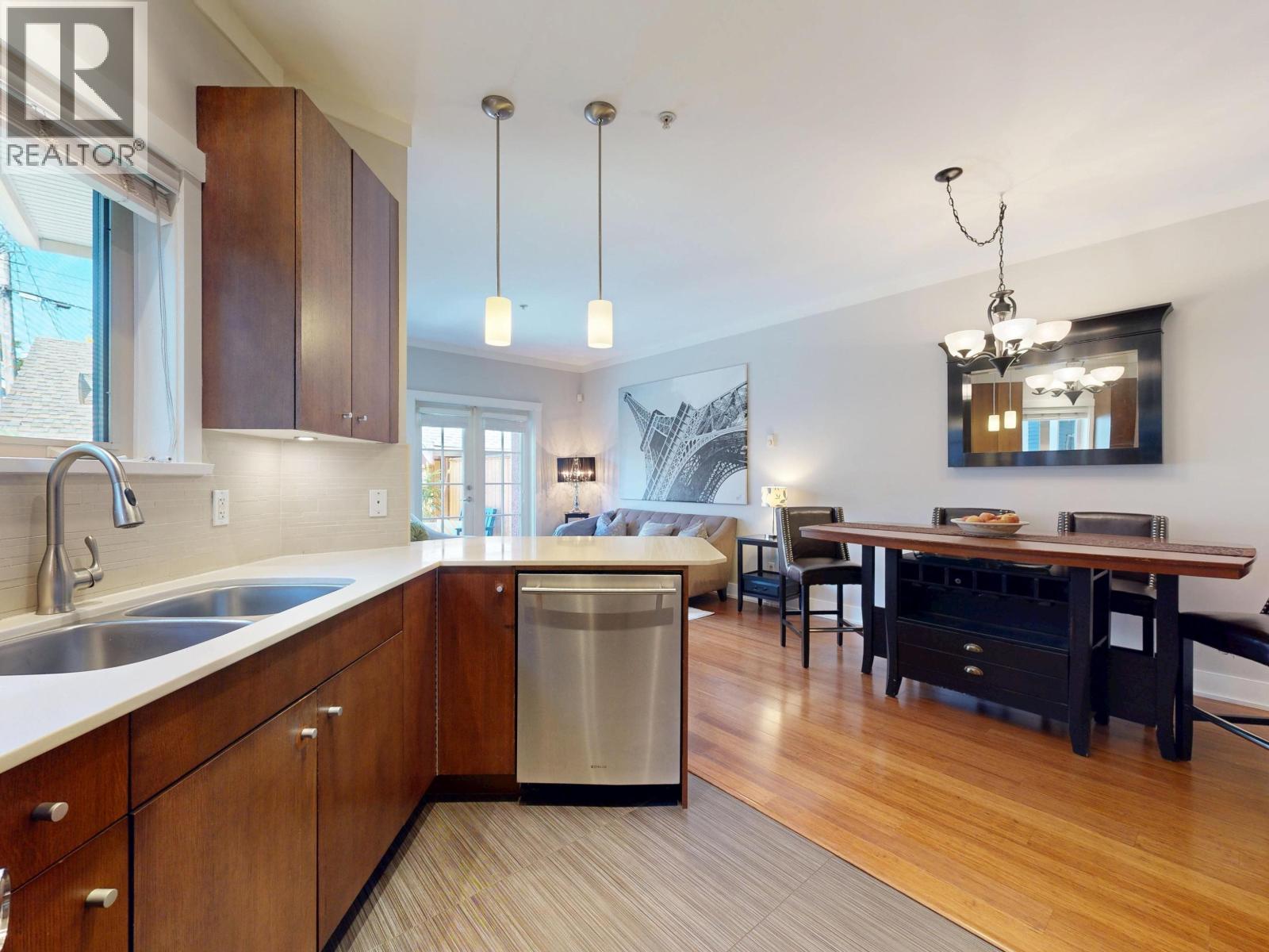 839 W 14TH AVENUE, Vancouver — photo 6