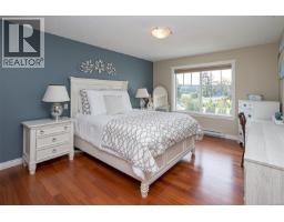6315 Central Saanich Rd, Central Saanich, BC V8Z5T8 Photo 24