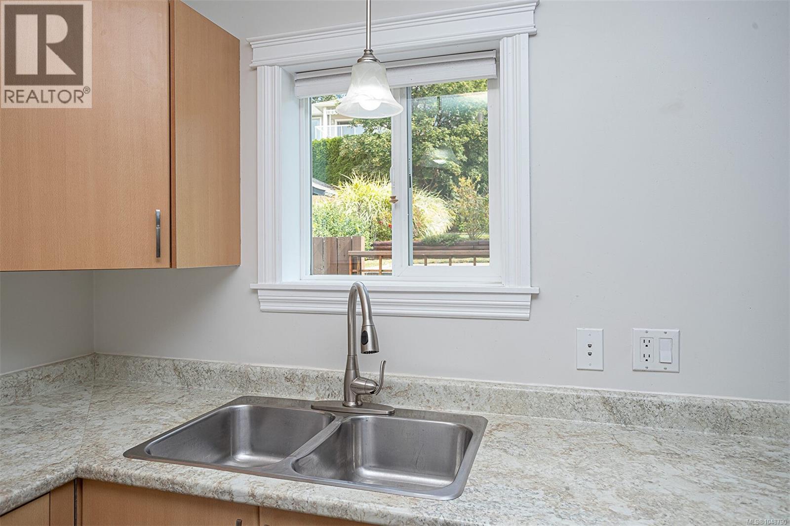6315 Central Saanich Rd - 44