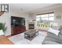 Living room - 6315 Central Saanich Rd, Central Saanich, BC V8Z5T8 Photo 8