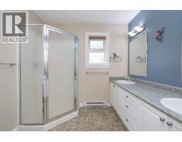 6315 Central Saanich Rd, Central Saanich, BC V8Z5T8 Photo 29