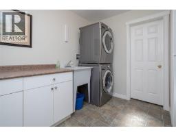6315 Central Saanich Rd, Central Saanich, BC V8Z5T8 Photo 37
