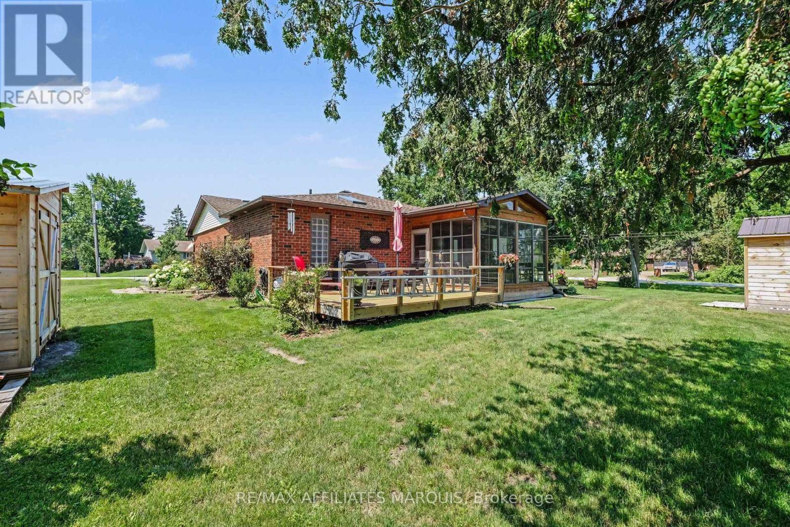 9 FOREST DRIVE - Image 30