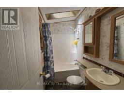 92 - 85 Theme Park Drive, Wasaga Beach, ON L9Z1X7 Photo 21