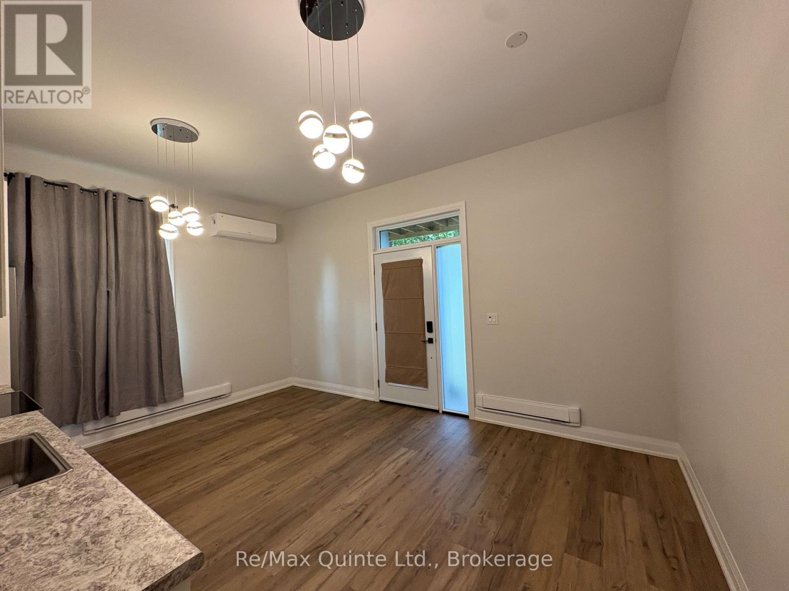 2 - 22 MCGILL STREET, Quinte West (Trenton Ward) — photo 4